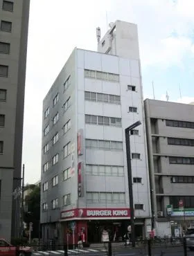 山一ビルの外観