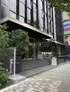 ラボ東京ビルの外観