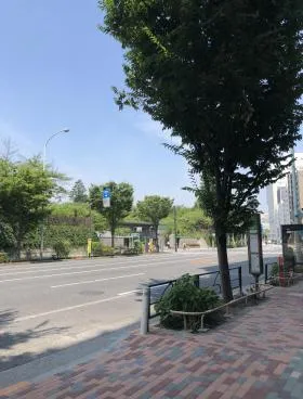 ラボ東京ビルの外観