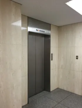 赤坂進興ビルの外観