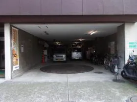 新宿太陽ビルの外観