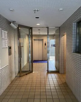 JSビルの外観