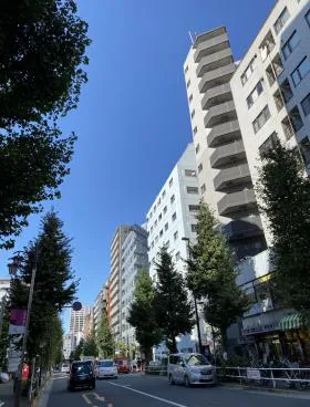 JSビルの外観