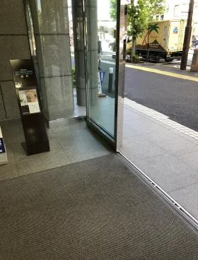 新宿ラムダックスビルの外観