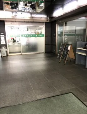 新宿ラムダックスビルの外観