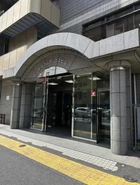 新宿ラムダックスビルの外観