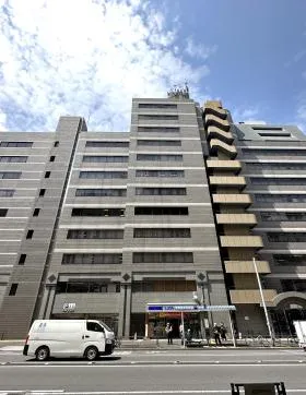 新宿ラムダックスビルの外観