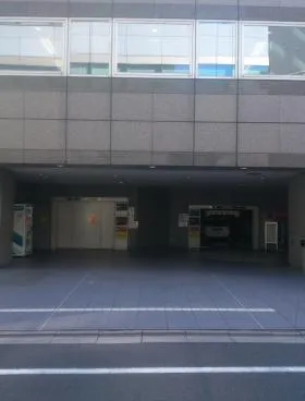 KDX西新橋ビルの外観