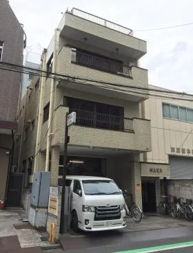 村上ビルの外観