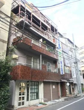 横塚ビルの外観