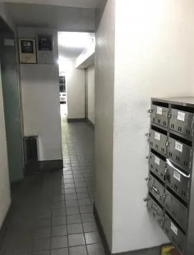 横塚ビルの外観
