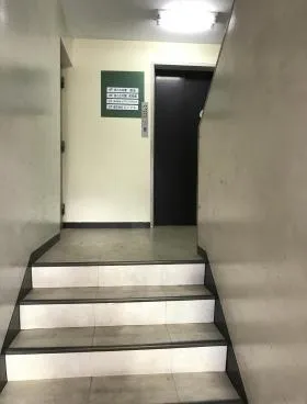 洛陽ビルの外観