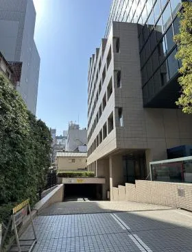 中央ビルの外観