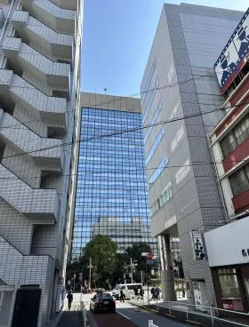 中央ビルの外観