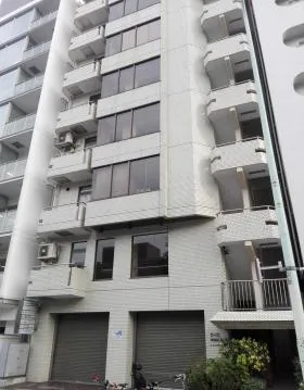 ロリエ市ヶ谷の外観