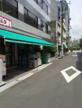 岡家寿ビルの外観