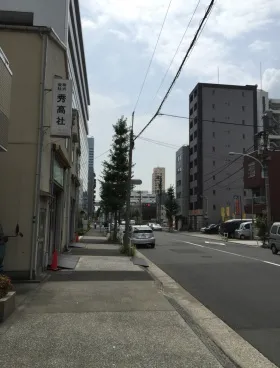 岡家寿ビルの外観