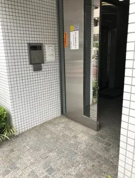 中野興産ビルの外観