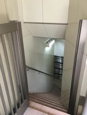 岡崎ビルの外観