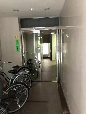 新宿鈴木B館ビルの外観