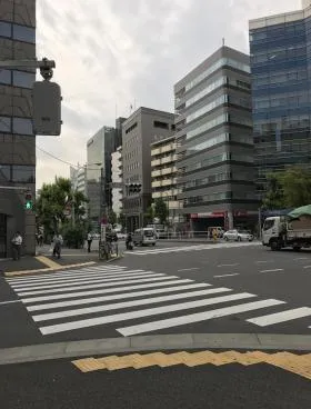 全パンビルの外観