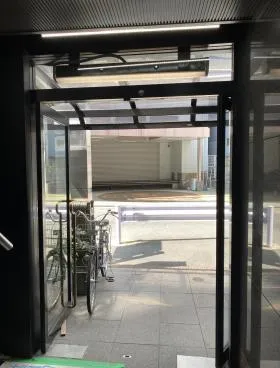 日原ビルの外観