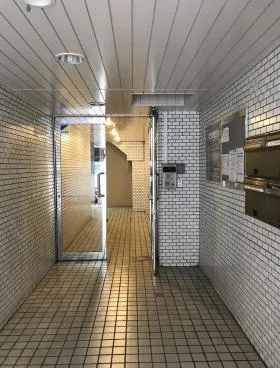 ランザン5ビルの外観