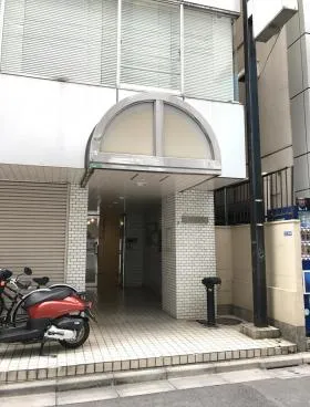 ランザン5ビルの外観
