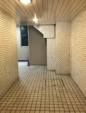ランザン5ビルの外観