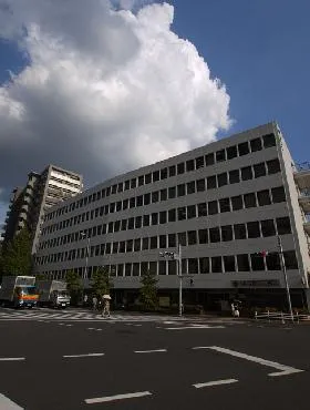 林友ビルの外観