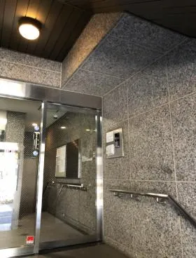 新宿桑原ビルの外観