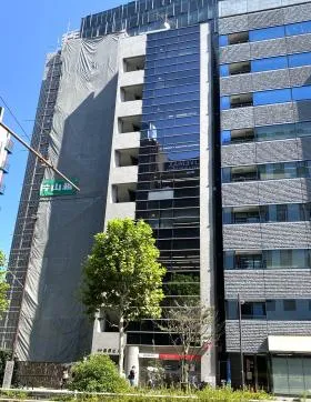 新宿桑原ビルの外観