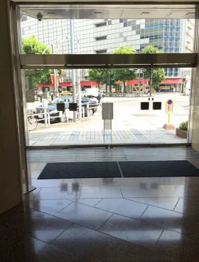 上野広小路会館の外観