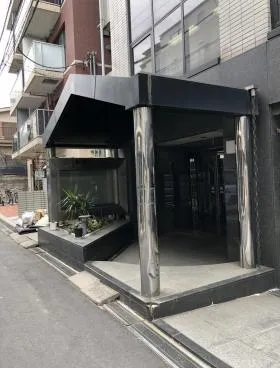 新宿Kビルの外観