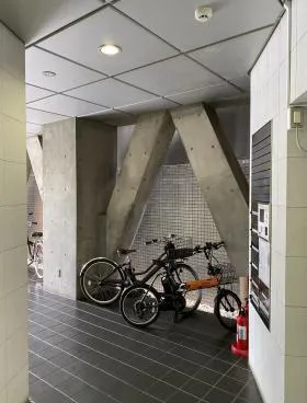 三王商会四谷ビル(旧YSKビル)の外観