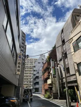 八重洲新宿御苑ビルの外観