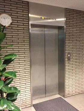 福屋ビルの外観