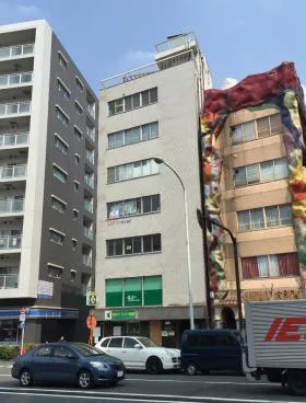 四谷長岡ビルの外観