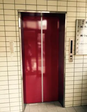 ナオビルの外観