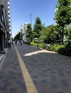 新宿サンエービルの外観