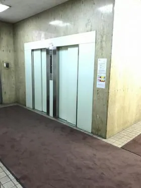 新陽ビルの外観
