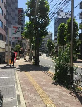 双秀ビルの外観