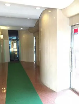 貴松ビルの外観