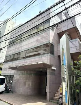 貴松ビルの外観