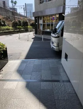 三光パークビルの外観