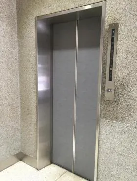 宝ビルの外観