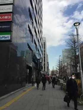 西新宿室町(旧:新宿ホウライ)ビルの外観