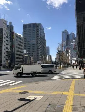新東京ビルの外観