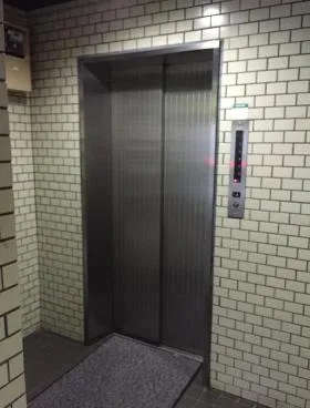 濱庄ビルの外観