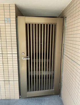 東京浜町近鉄ビルの外観